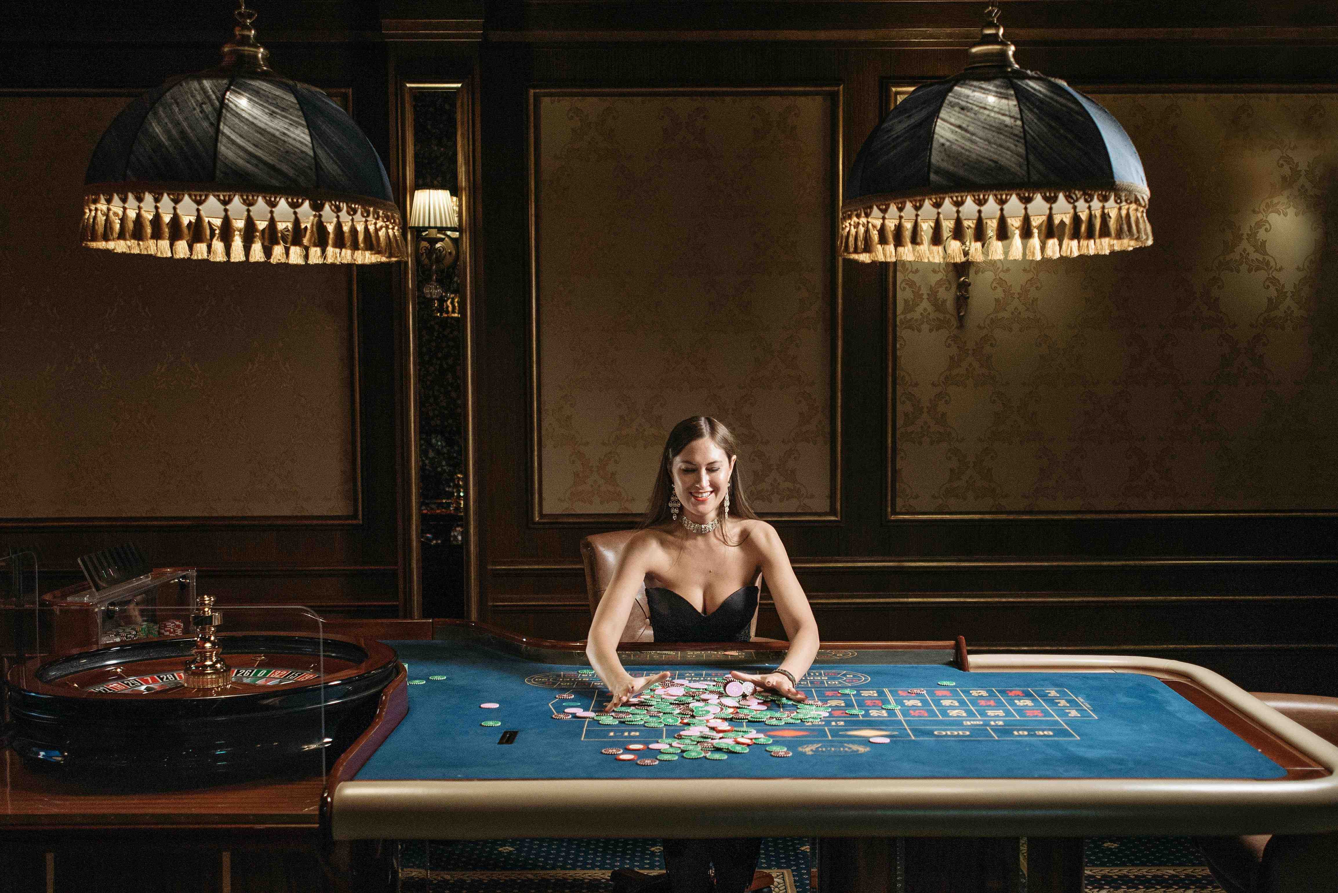 mmjl တိုက်ရိုက် ကာစီနို Baccarat Live ဒိုင်မိန်းနှင့် ကစားမှု